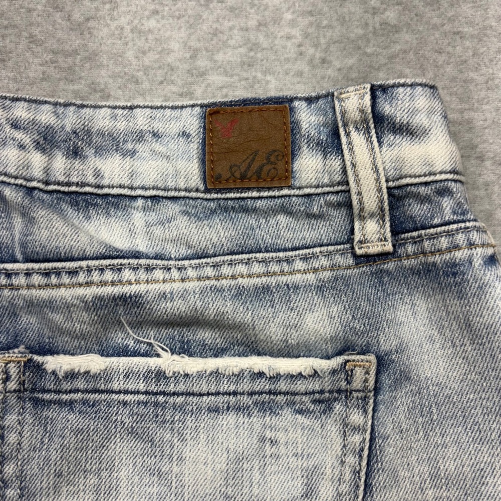 American Eagle Light Acid Wash Denim Mini Skirt Womens Blue Distressed Y2K Style - Picture 6 of 6